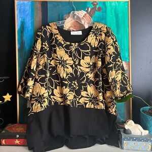 Elegant Black and Gold Floral Women's Blouse XL Hi Low
